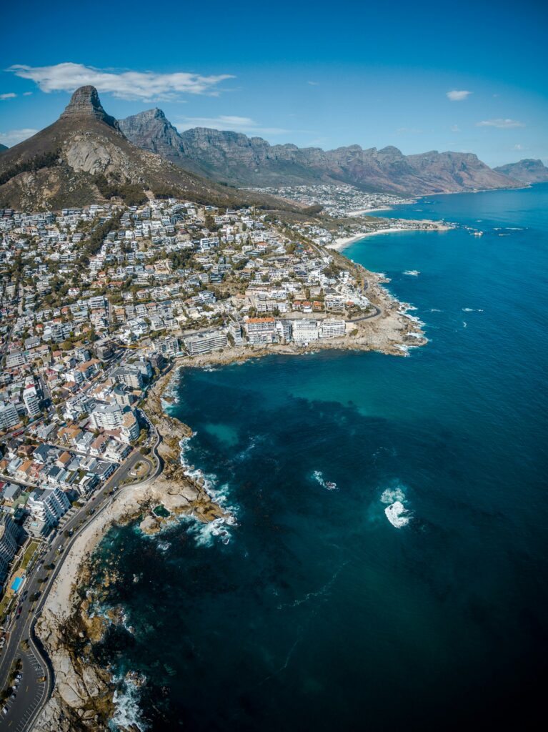 Sea Point met Lion's Head op de achtergrond