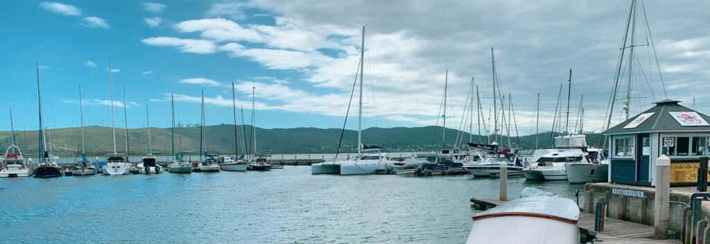 Yacht Club bij Knysna Waterfront