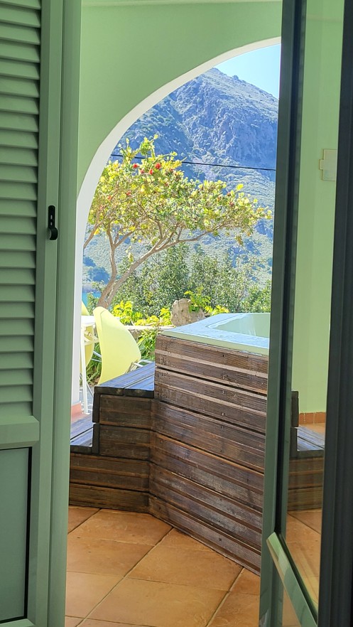 Uitzicht vanuit de slaapkamer in Villa Kallisti Artemis op Kreta